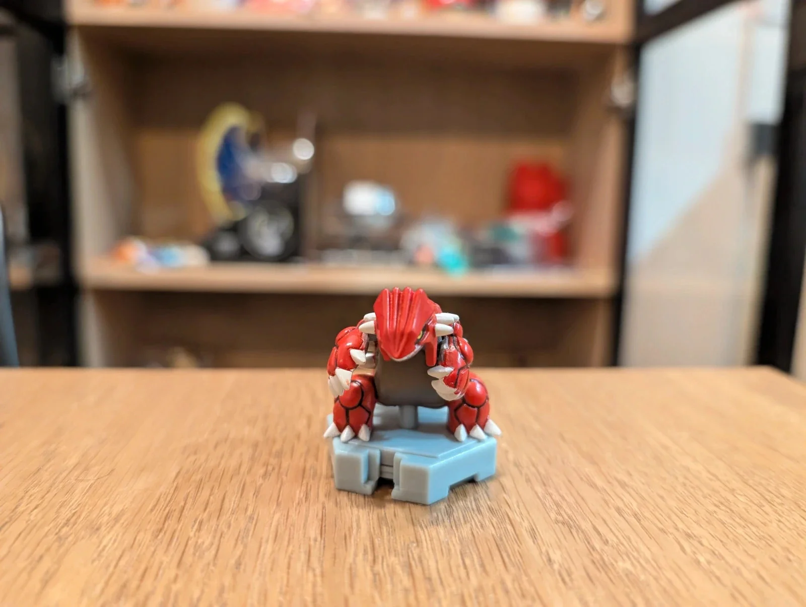 Figura Pokémon Groudon Tomy P-Series