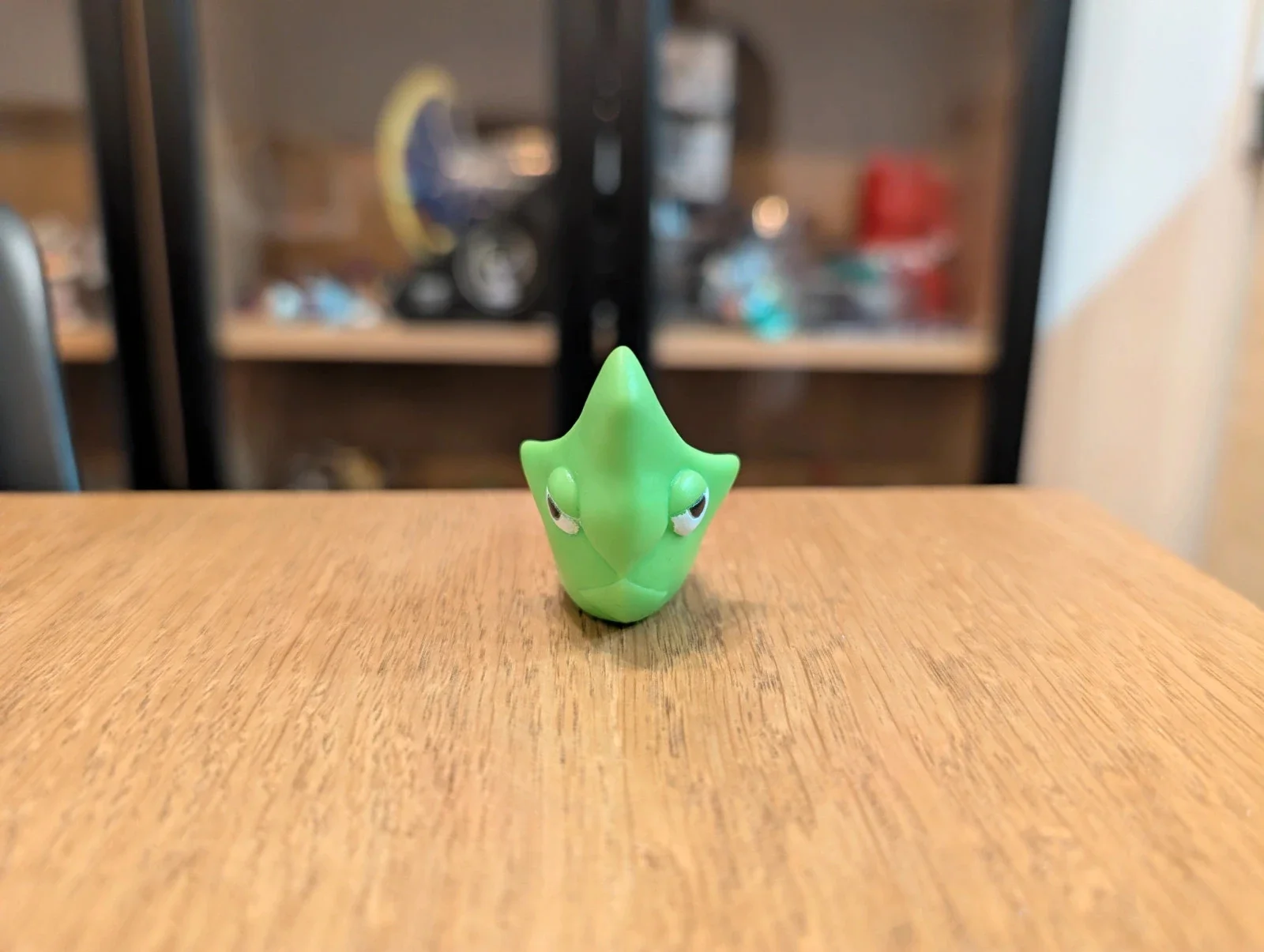 Pokémon Kids Metapod figurine