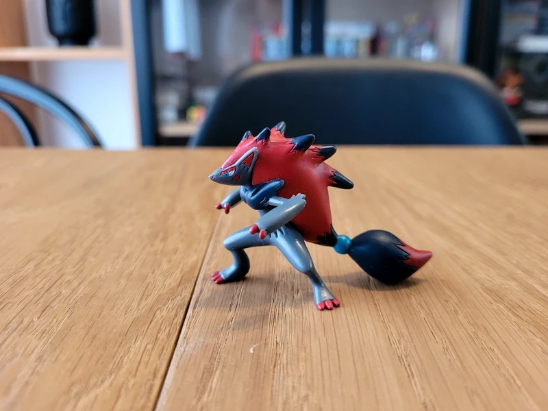 Figura Pokémon Tomy Zoroark