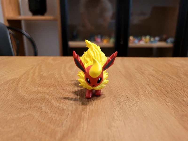 Figura Pokémon Tomy Flareon