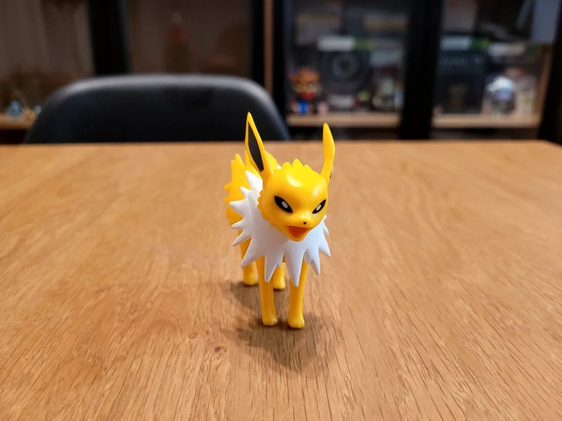 Figura Tomy Pokémon Jolteon