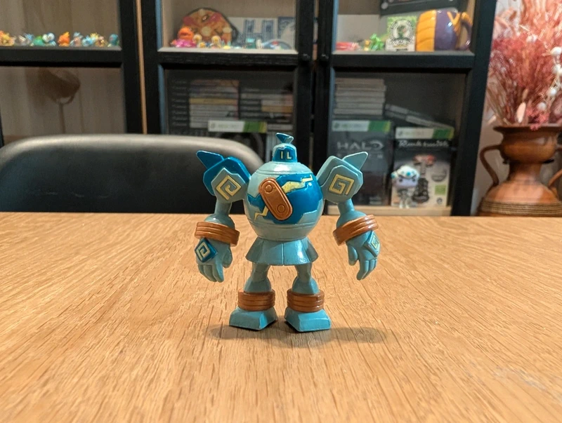 Pokemon Tomy Figurine Golurk