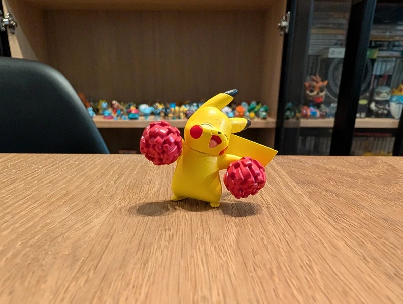 Pokemon Tomy T-ARTS Pikachu