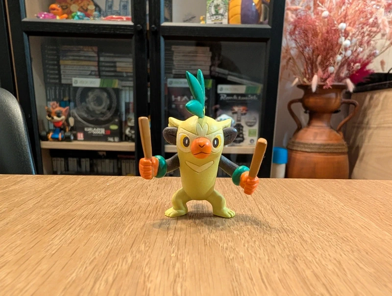 Pokémon Tomy Figurine Thwackey