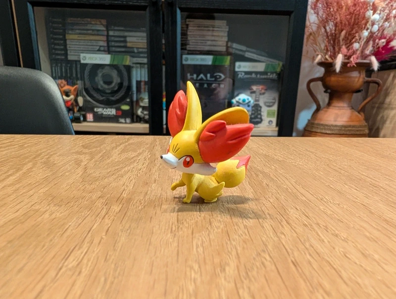 Figura Pokémon Tomy Fennekin