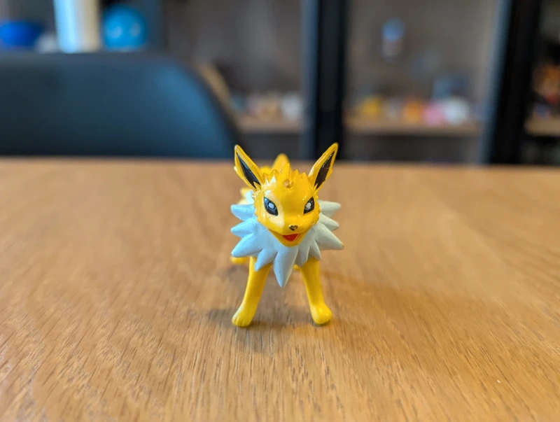 Pokémon Jolteon Keychain