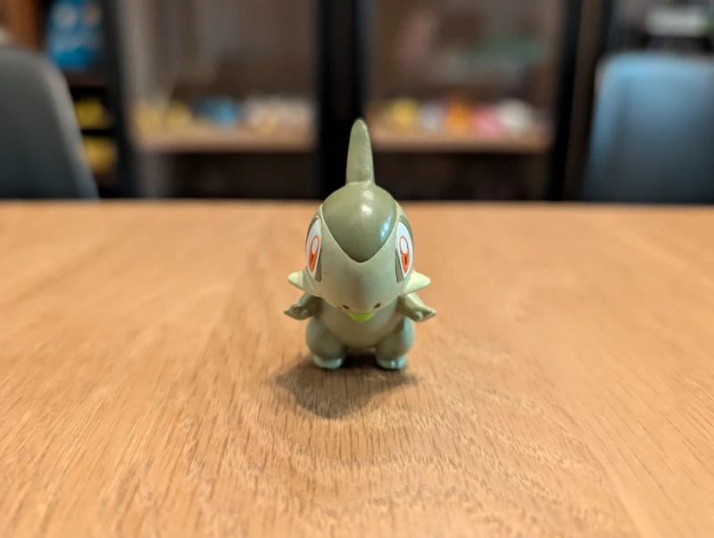 Pokémon Tomy Figurine Axew
