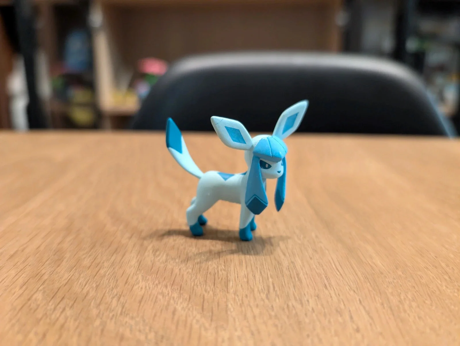 Pokemon Yoshinoya Glaceon Figurine