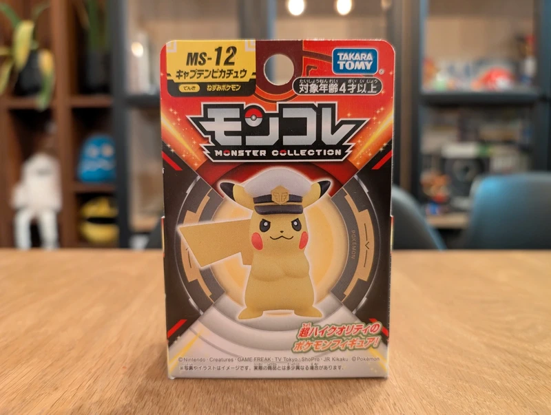 Pokémon Tomy Figure Pikachu