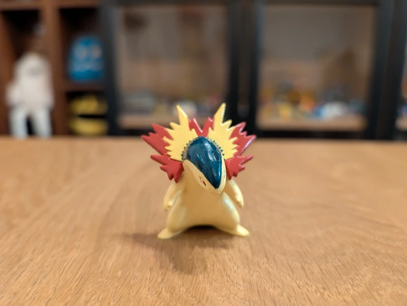 Pokémon Tomy Figurine Typhlosion New Color