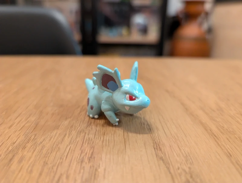 Pokémon Nidorina figurine