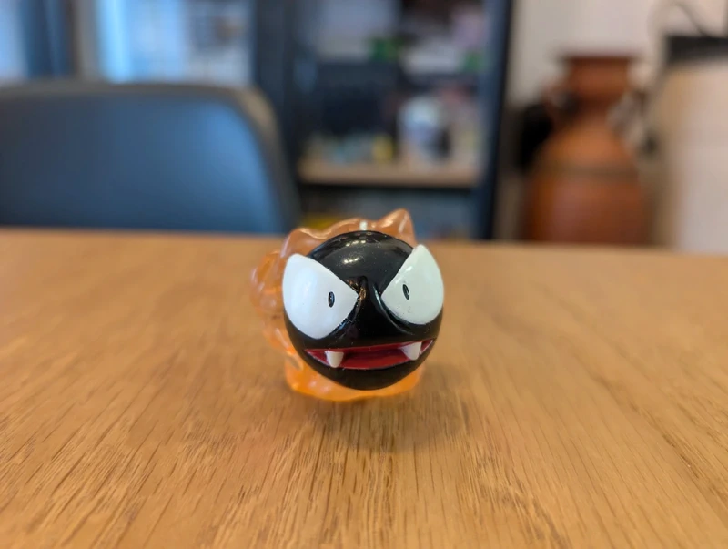 Pokémon Gastly figure