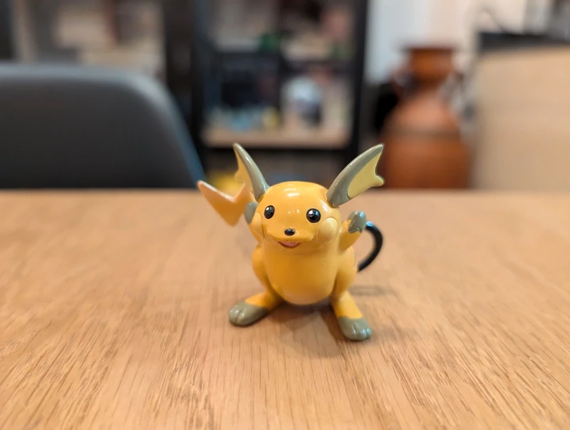 Pokémon Tomy Figurine Raichu