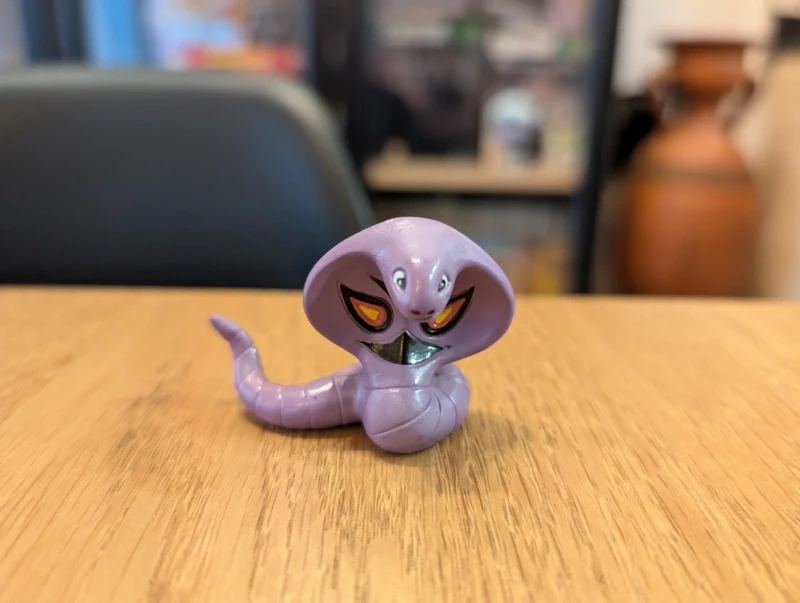 Pokémon Auldey Tomy Figurine Arbok