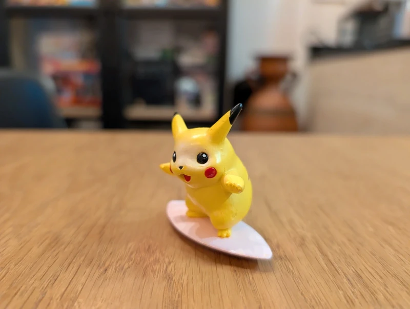 Pokémon Tomy figurine Pikachu Surf