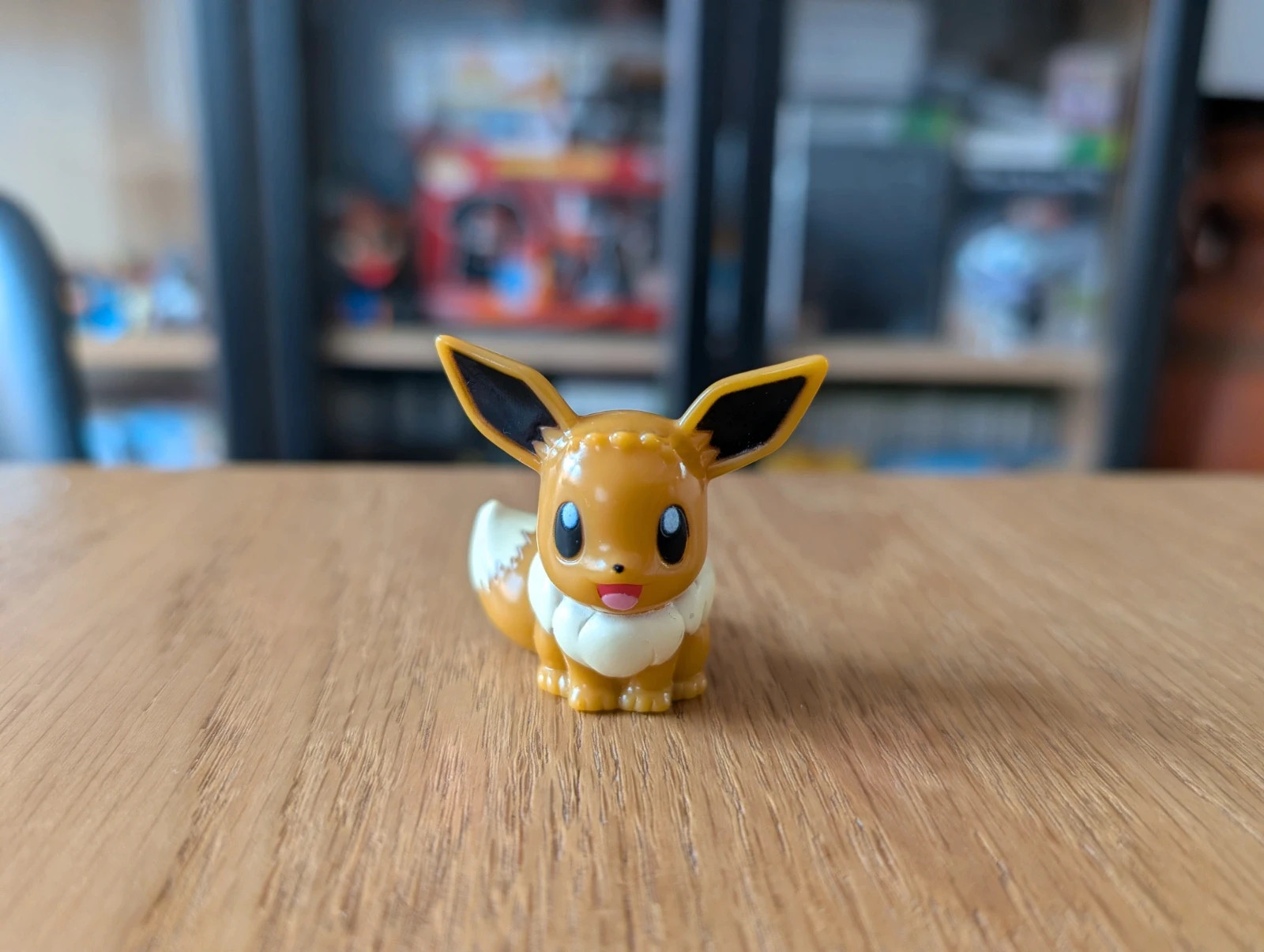 Pokémon Eevee figure