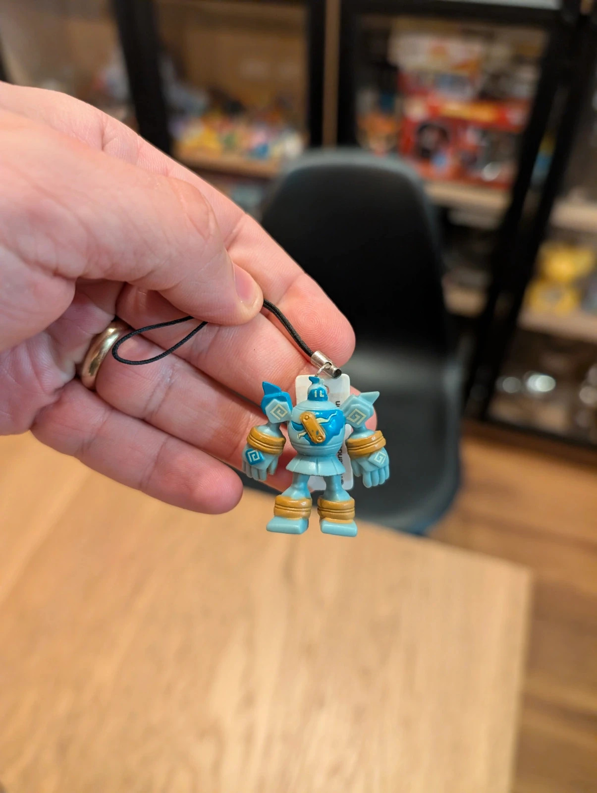 Pokémon Keychain Golurk Pepsi