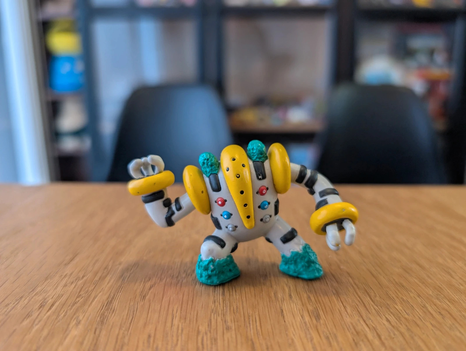 Pokémon Tomy Figurine Regigigas