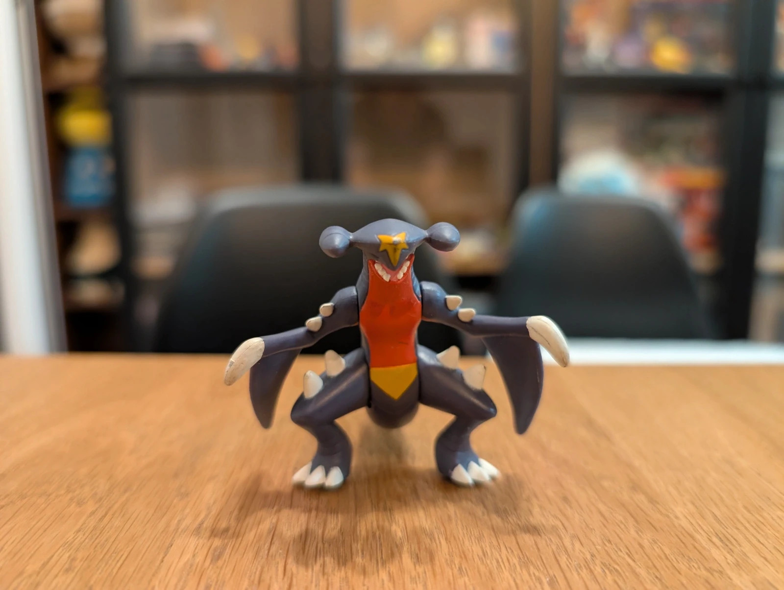 Pokémon Tomy Figurine Garchomp