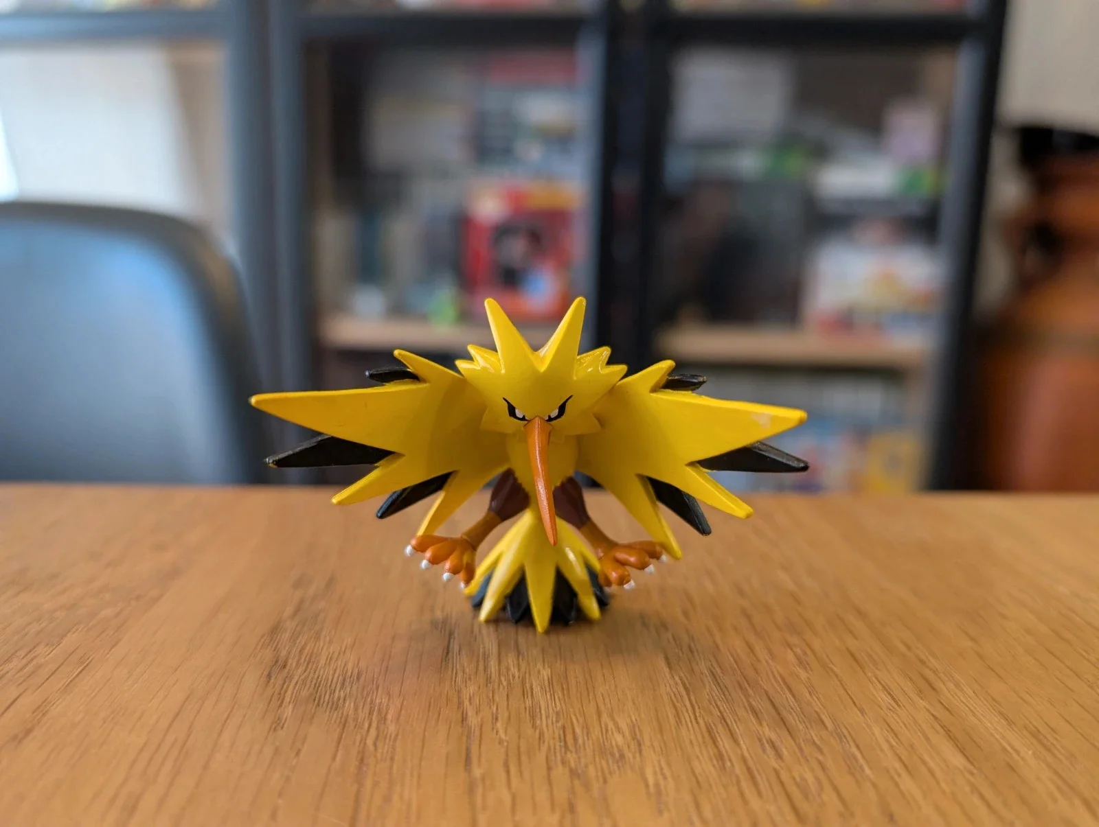 Pokémon Tomy Figurine Zapdos