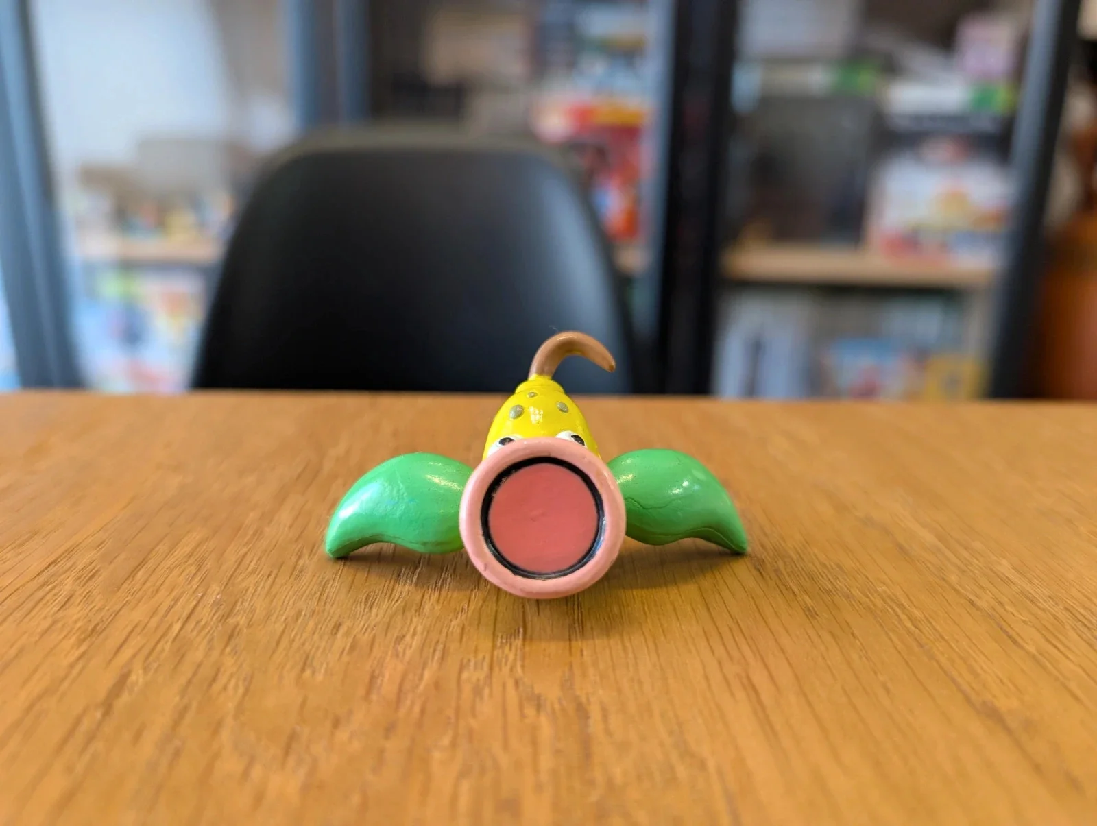 Pokémon figure Weepinbell