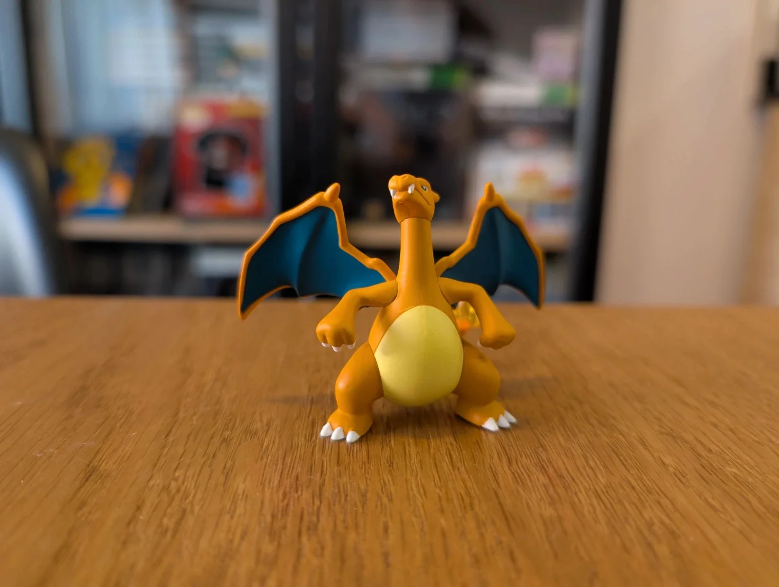 Pokémon Tomy T-ARTS Charizard