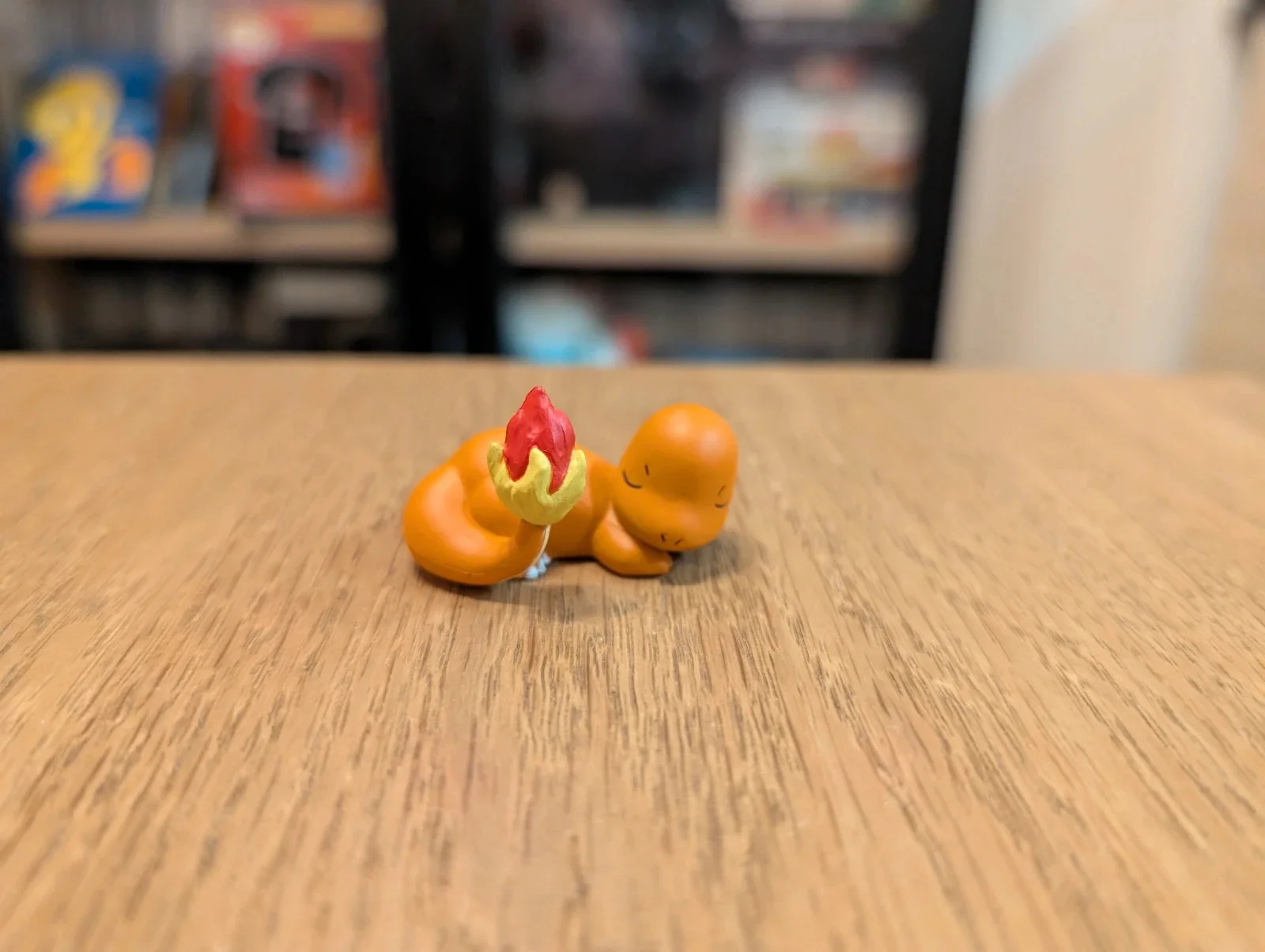 Pokémon Tomy T-ARTS Charmander Sleeping