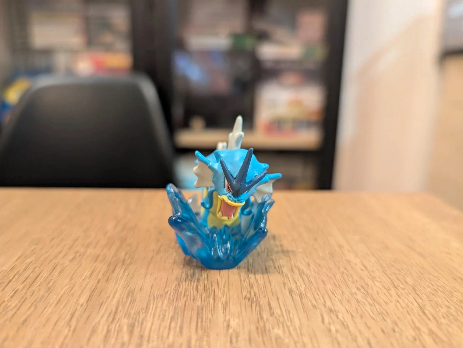 Pokemon Tomy Arts Gyarados Destkop series