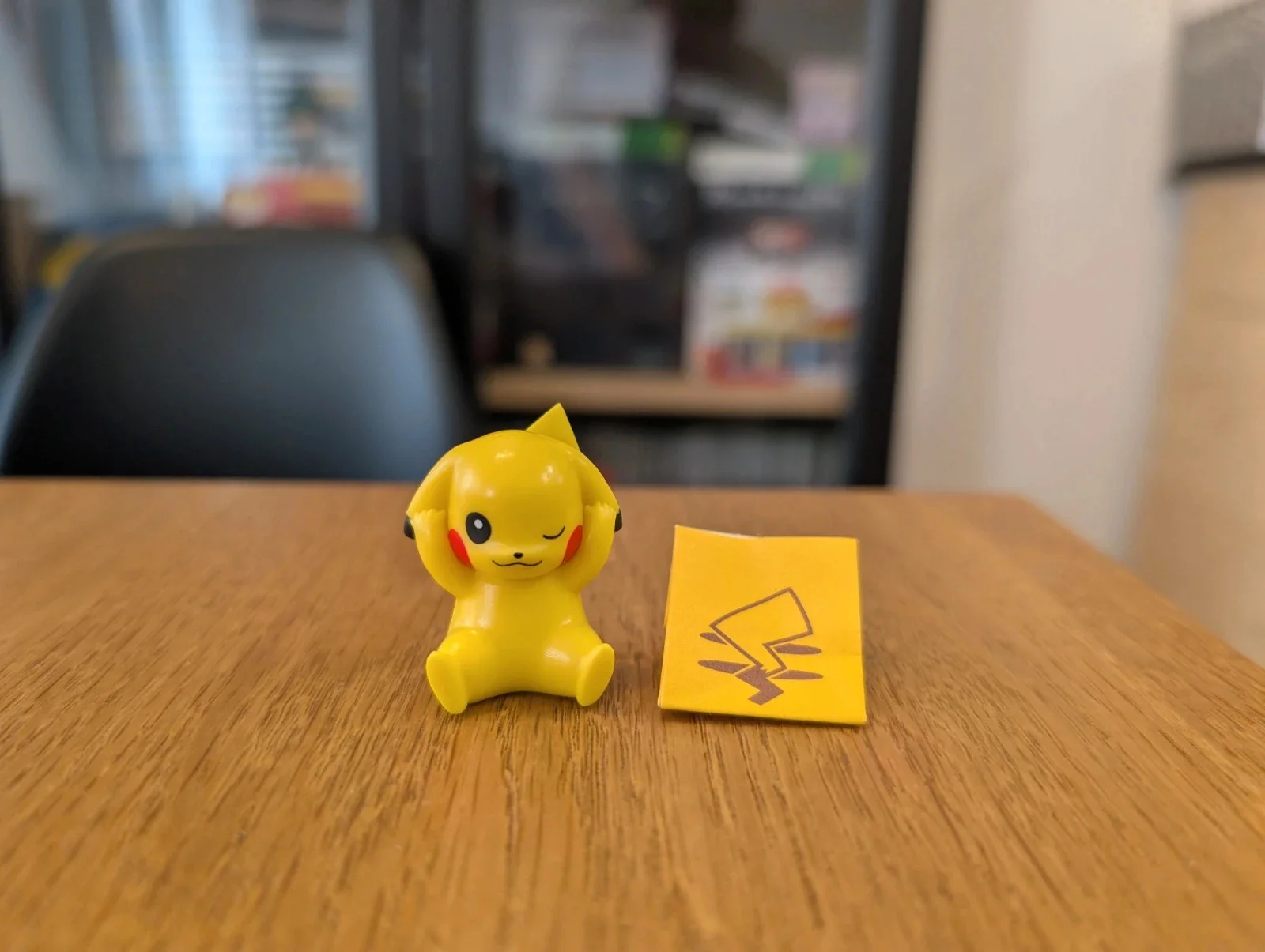Pokémon Tomy T-ARTS Figurine Pikachu