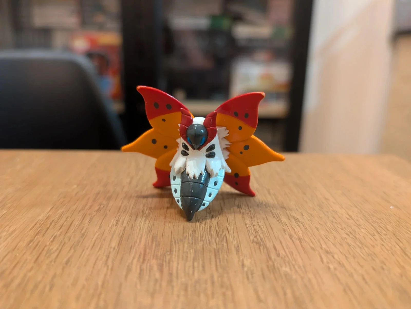 Pokémon Tomy figurine Volcarona