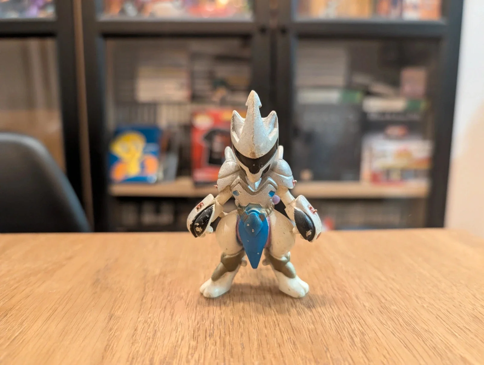 Pokémon figure Armored Mewtwo